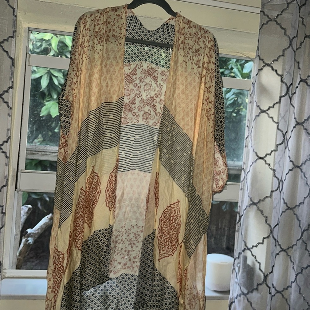 Janice apparel shawl